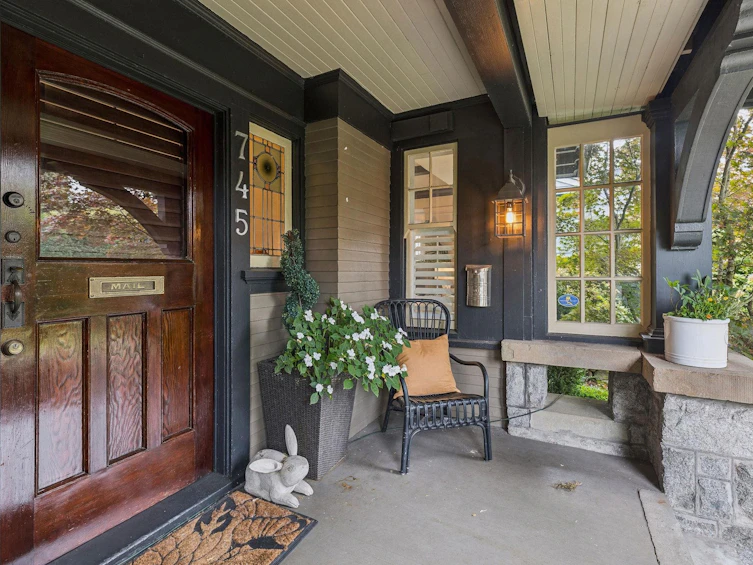 745 Grand Boulevard, North Vancouver, BC, V7L 3W3 - 3
