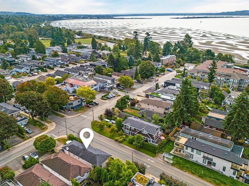 907 Maple Street, Surrey BC V4B 4M4