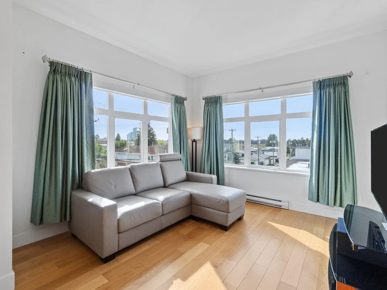 307-4710 Hastings Street, Burnaby, BC, V5C 2K7 - 7