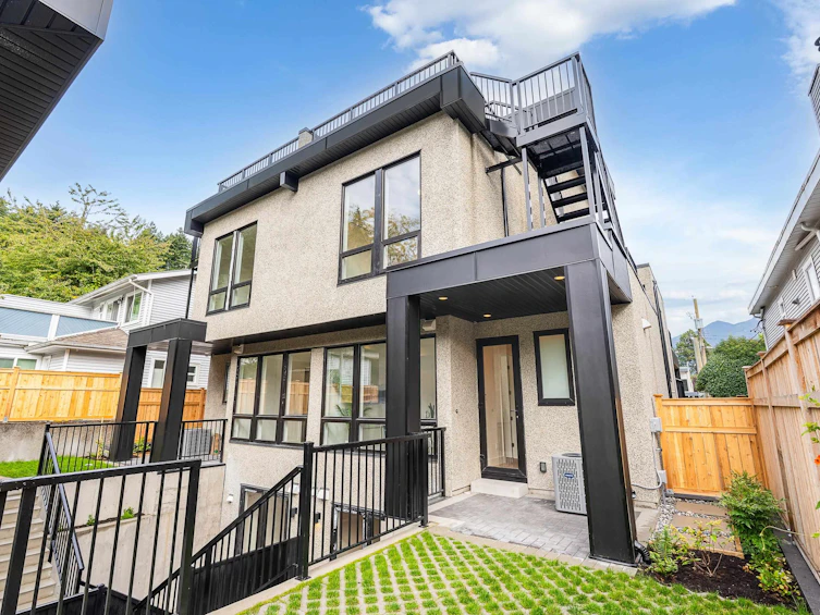 6458 Bruce Street, West Vancouver, BC, V7W 2G6 - 19