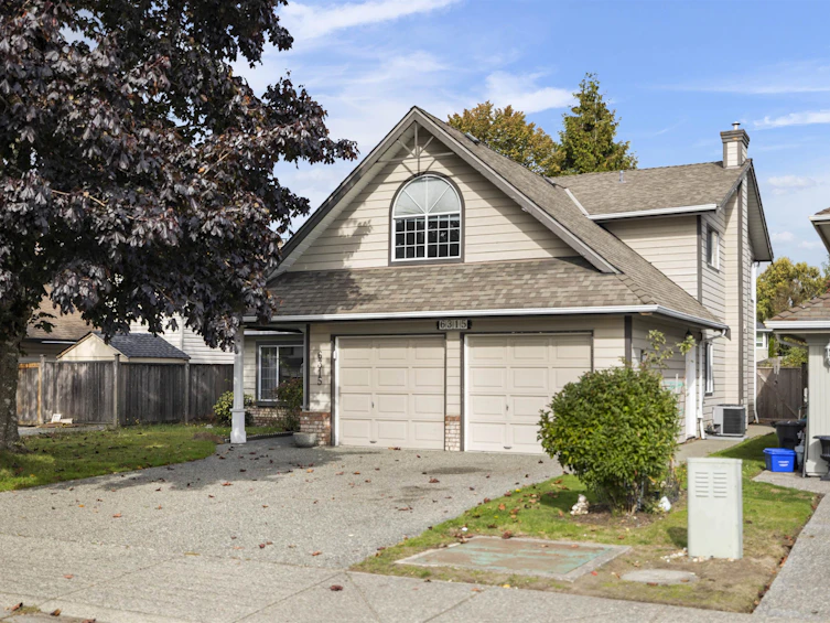 6315 Holly Park Drive, Delta, BC, V4K 4T3 - 2