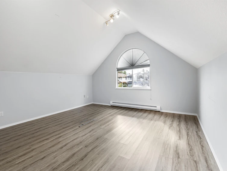 6315 Holly Park Drive, Delta, BC, V4K 4T3 - 31