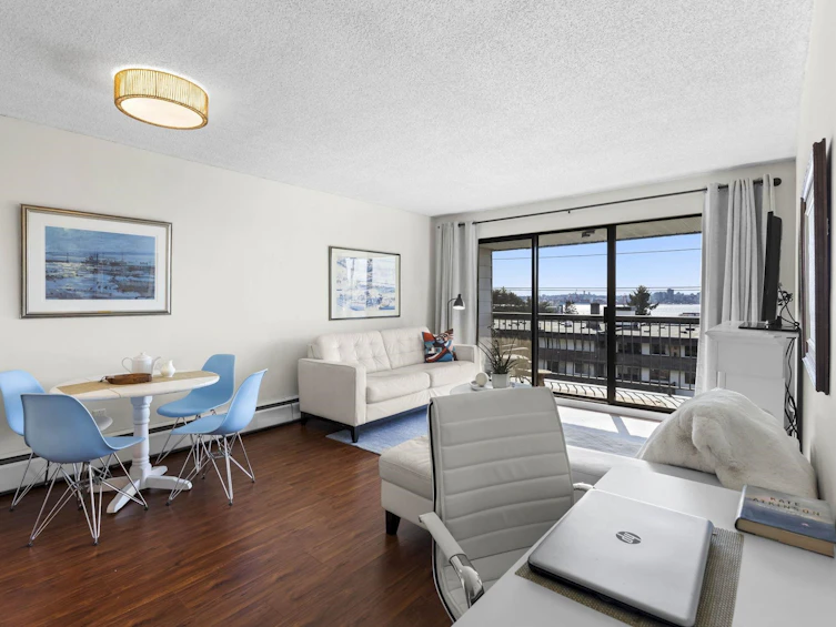 337-340 W 3rd Street, North Vancouver, BC, V7M 1G4 - 19