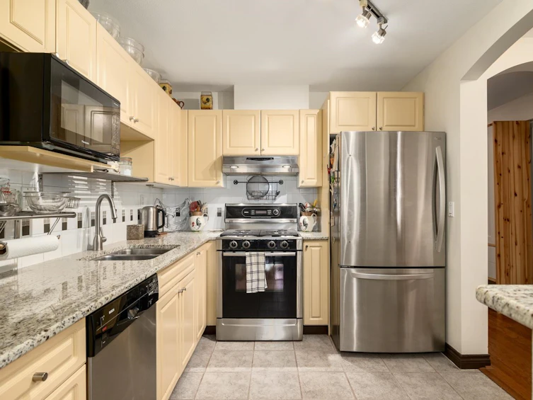 206-5723 Collingwood Street, Vancouver, BC, V6N 4K6 - 10