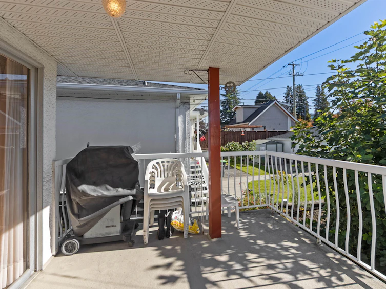 2716 E 49th Avenue, Vancouver, BC, V5S 1K1 - 24