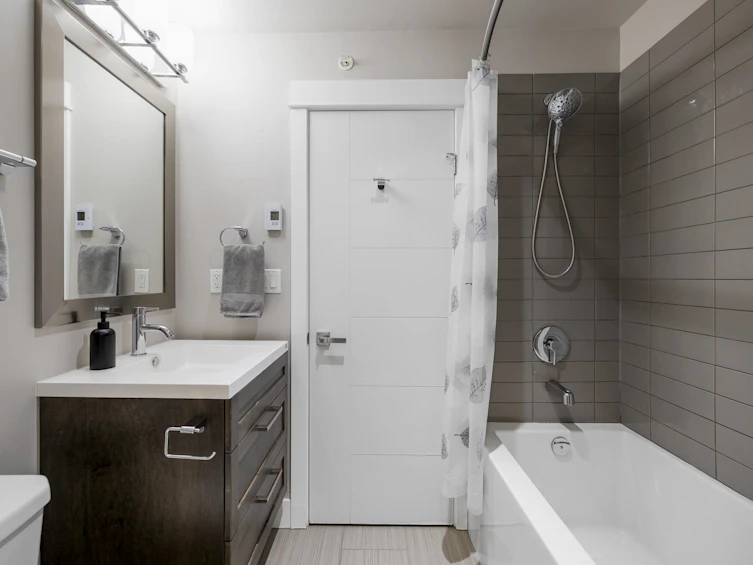 605-2465 Wilson Avenue, Port Coquitlam, BC, V3C 0E6 - 24