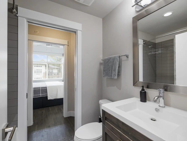 605-2465 Wilson Avenue, Port Coquitlam, BC, V3C 0E6 - 25