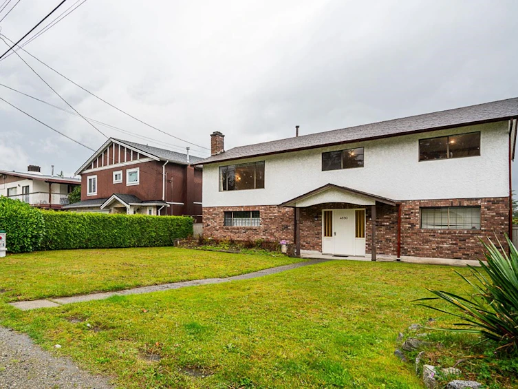 4550 Inman Avenue, Burnaby, BC, V5G 2Y1 - 2