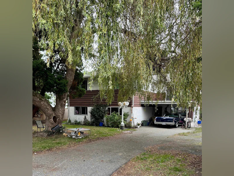 4893 44b Avenue, Delta BC V4K 1H9
