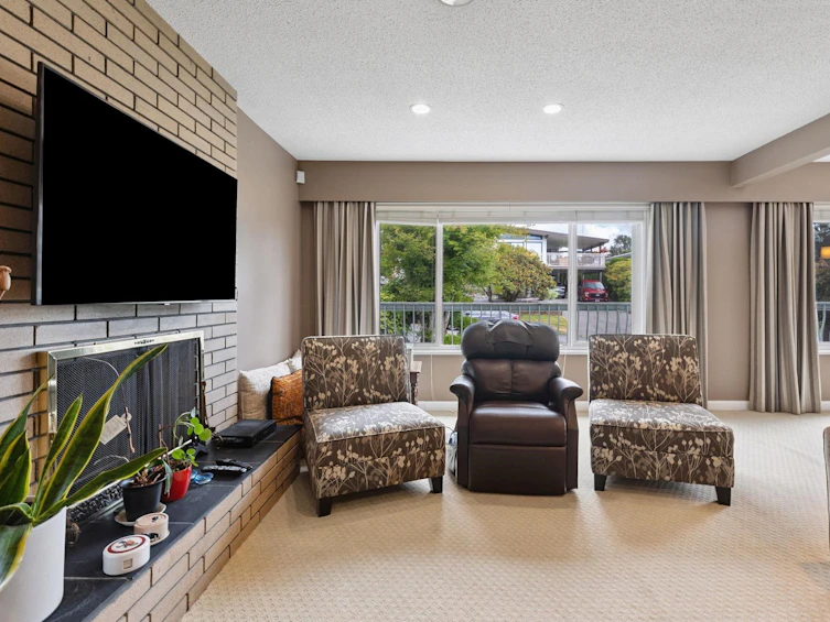 1141 Marsden Court, Burnaby, BC, V5A 3K2 - 4