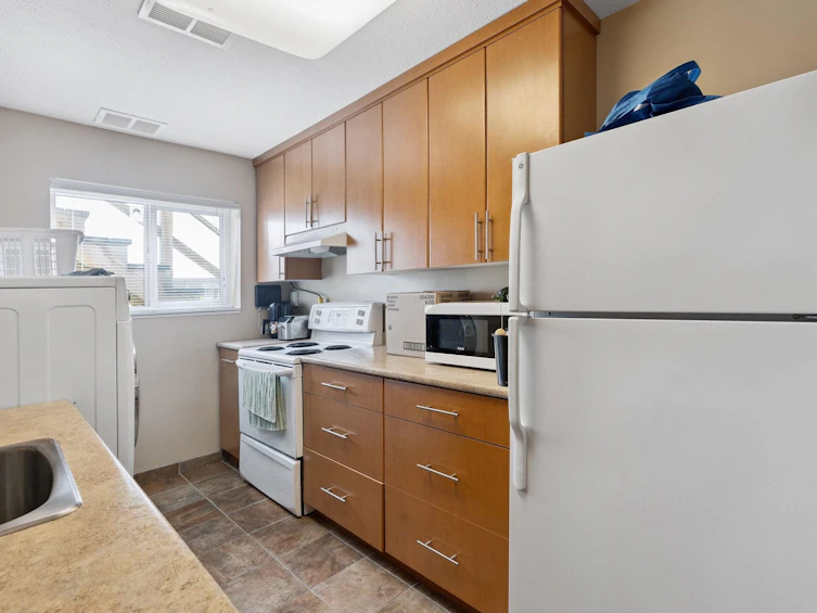 1141 Marsden Court, Burnaby, BC, V5A 3K2 - 12