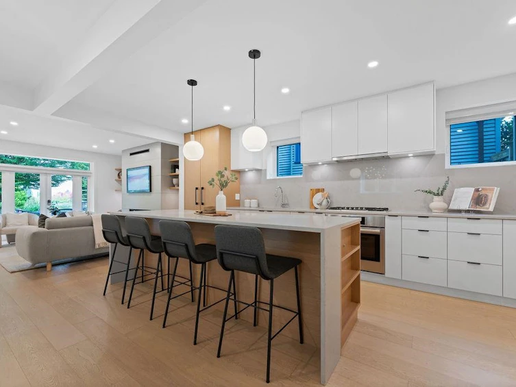 466 E 37th Avenue, Vancouver, BC, V5W 1E9 - 3