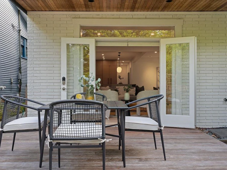 466 E 37th Avenue, Vancouver, BC, V5W 1E9 - 36
