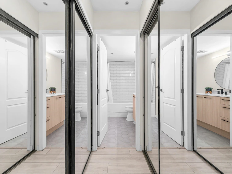 305-868 W 16th Avenue, Vancouver, BC, V5Z 1T1 - 16