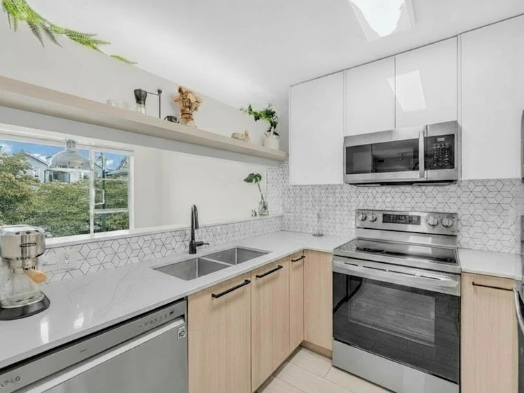 305-868 W 16th Avenue, Vancouver, BC, V5Z 1T1 - 7