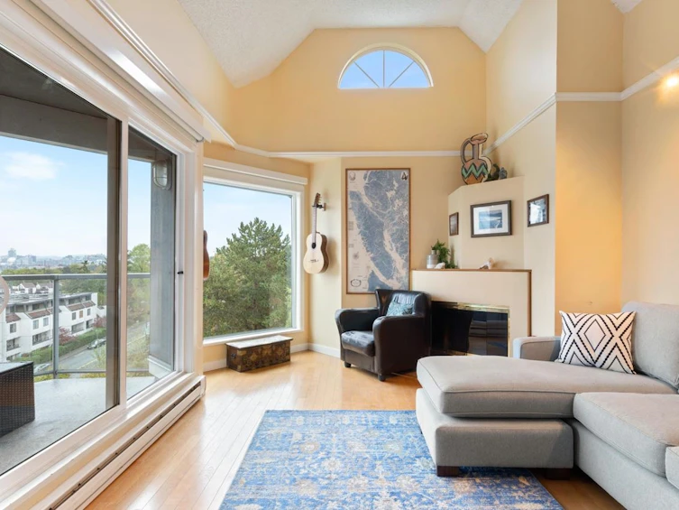 405-1345 W 4th Avenue, Vancouver, BC, V6H 3Y8 - 3