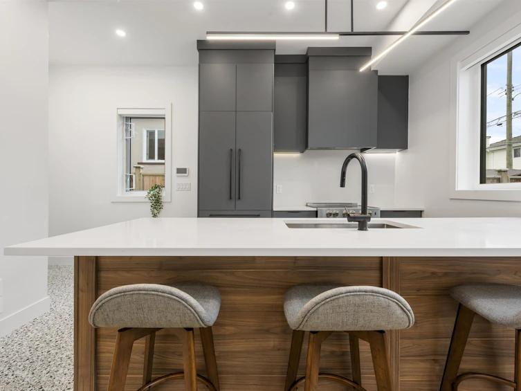 4014 Rupert Street, Vancouver, BC, V5R 2H3 - 4