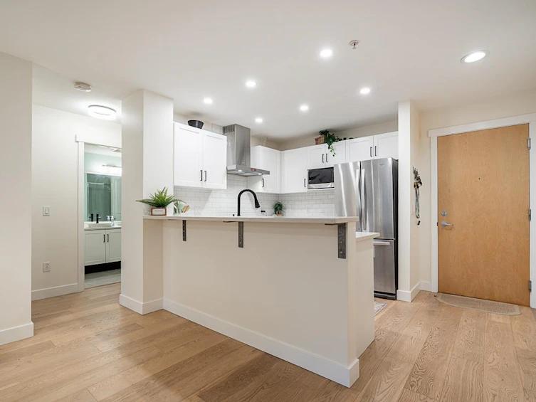 201-500 Klahanie Drive, Port Moody, BC, V3H 5L1 - 2