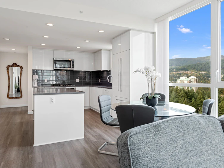 2301-3096 Windsor Gate, Coquitlam, BC, V3B 0P4 - 11