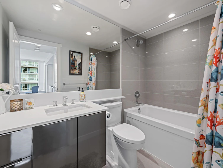 2301-3096 Windsor Gate, Coquitlam, BC, V3B 0P4 - 23