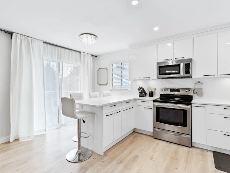 12276 Aurora Street, Maple Ridge, BC, V2X 0R2 - 12