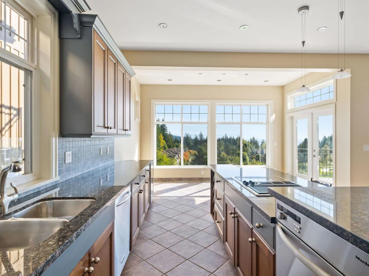 3233 Chartwell Lane, Coquitlam, BC, V3E 3N1 - 12