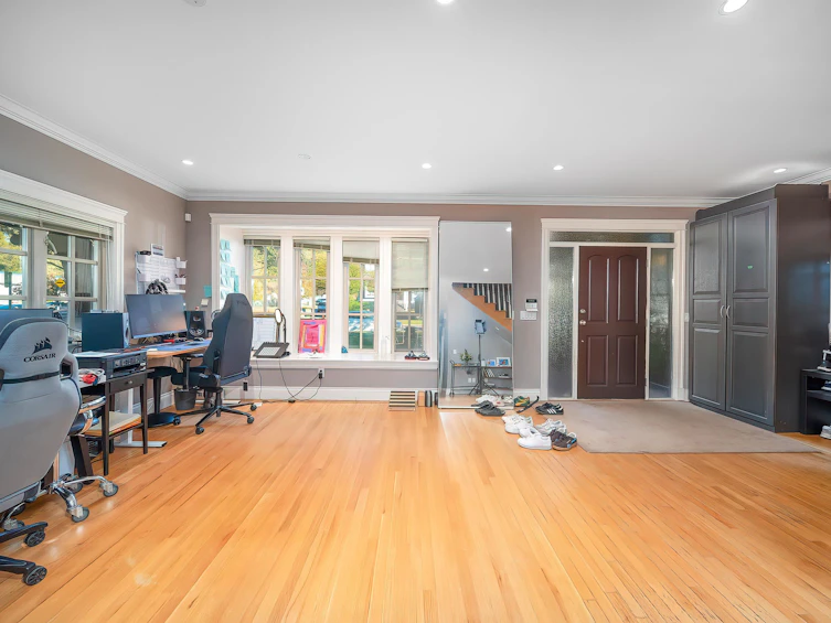 4094 W 38th Avenue, Vancouver, BC, V6N 2Y9 - 4