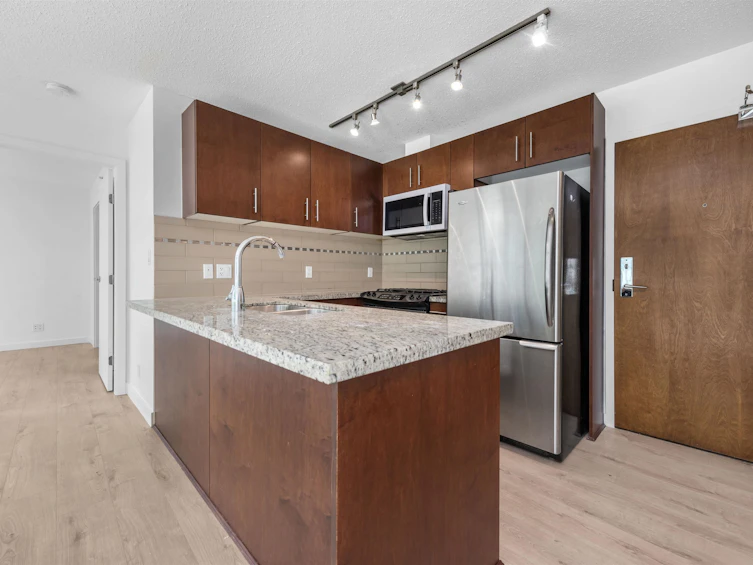 511-8280 Lansdowne Road, Richmond, BC, V6X 0B2 - 11