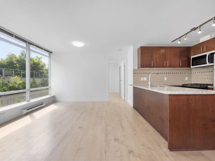 511-8280 Lansdowne Road, Richmond, BC, V6X 0B2 - 5