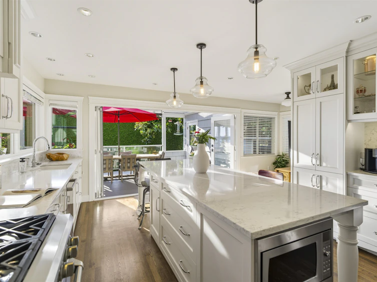 1631 22nd Street, West Vancouver, BC, V7V 4E2 - 4