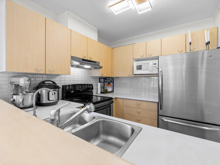 309-8180 Granville Avenue, Richmond, BC, V6Y 4G1 - 6