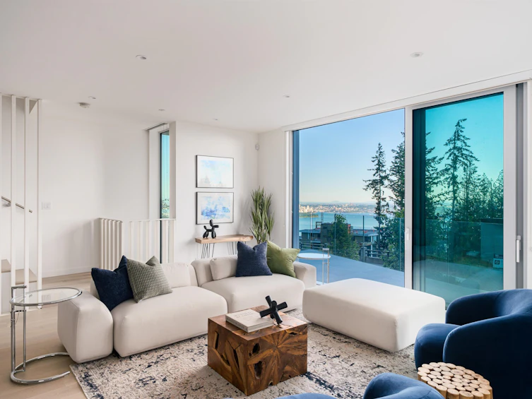 3317 Chippendale Road, West Vancouver, BC, V7S 0B7