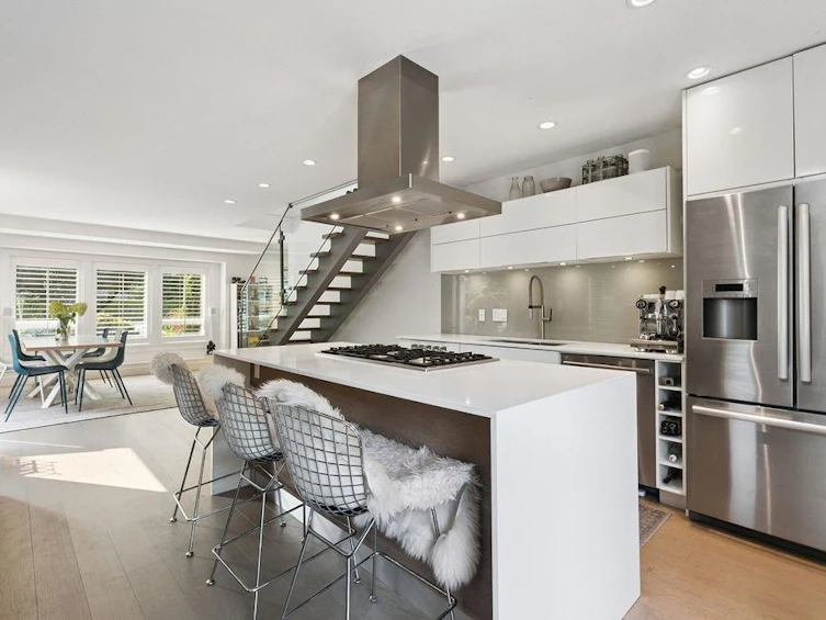 2108 Berkley Avenue, North Vancouver, BC, V7H 1Z7 - 3