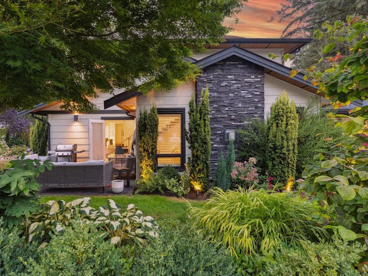 2108 Berkley Avenue, North Vancouver, BC, V7H 1Z7 - 36