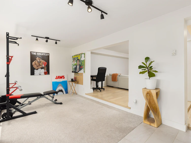 1231 Cloverley Street, North Vancouver, BC, V7L 1N7 - 17