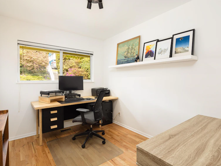 1231 Cloverley Street, North Vancouver, BC, V7L 1N7 - 16