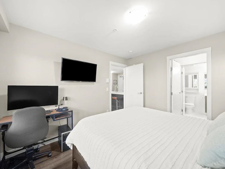 212-2525 Clarke Street, Port Moody, BC, V3H 0J3 - 15