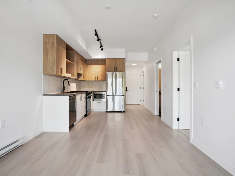 105-1100 Clarke Road, Port Moody, BC, V6M 4B9 - 9