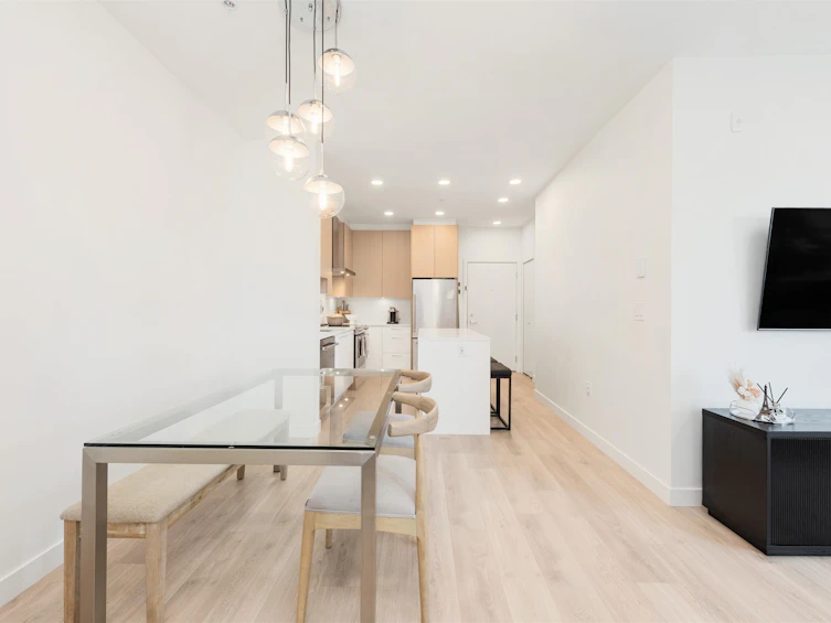 222-7588 16th Street, Burnaby, BC, V3N 0H8 - 3