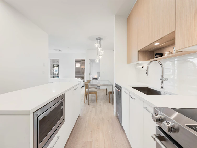 222-7588 16th Street, Burnaby, BC, V3N 0H8 - 9