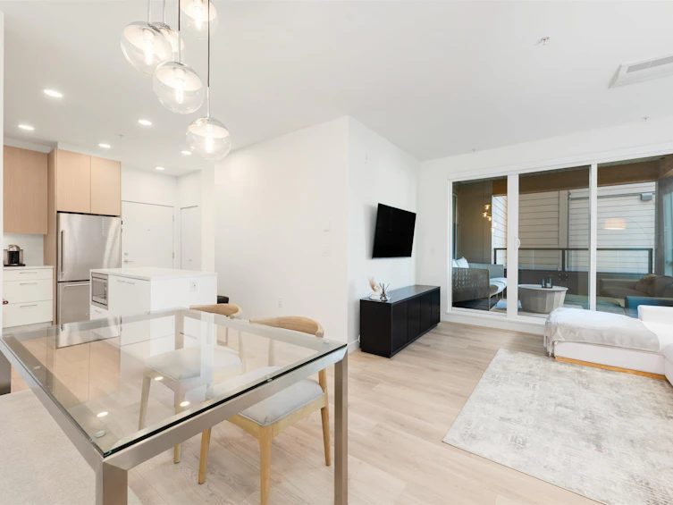 222-7588 16th Street, Burnaby, BC, V3N 0H8 - 2
