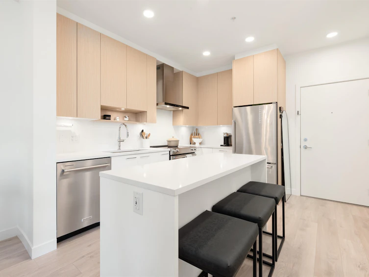 222-7588 16th Street, Burnaby, BC, V3N 0H8 - 5