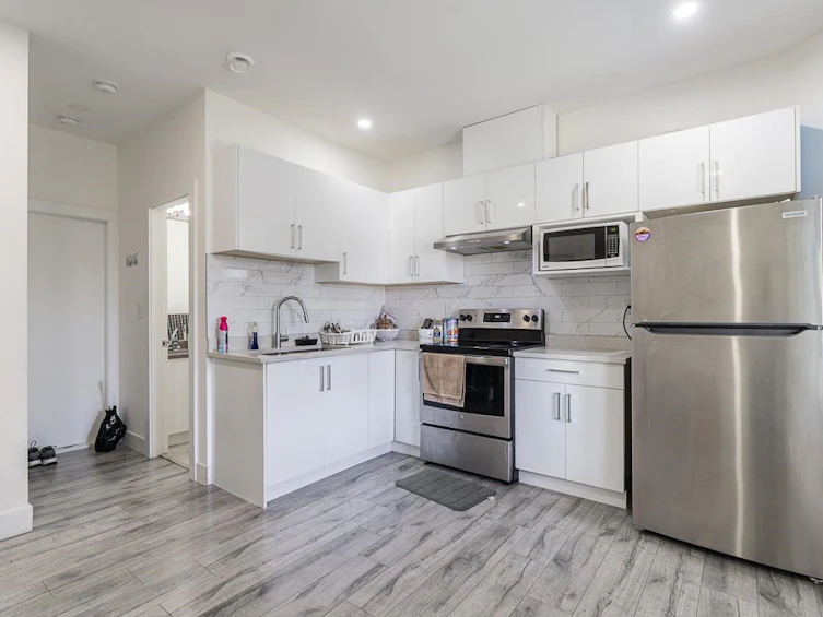 15051 63a Avenue, Surrey, BC, V3S 3H8 - 23