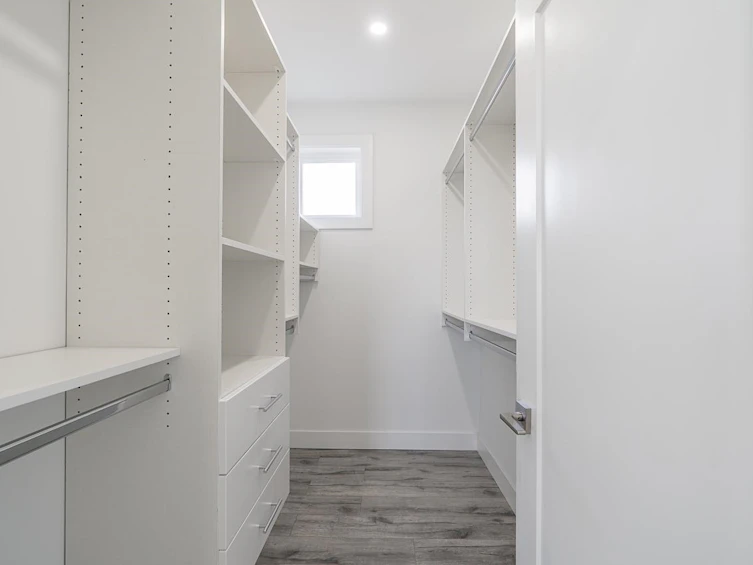 15051 63a Avenue, Surrey, BC, V3S 3H8 - 15
