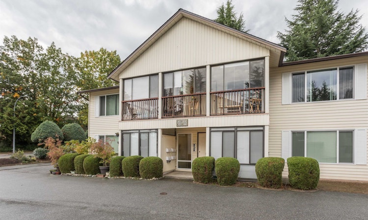 201-2853 Bourquin Crescent
