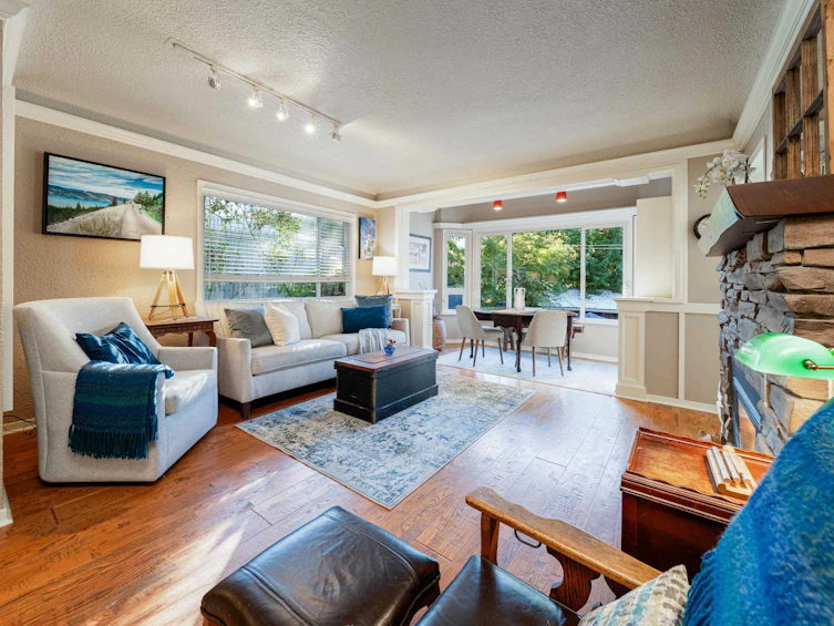 704 Townley Street, Coquitlam, BC, V3J 4N1 - 10