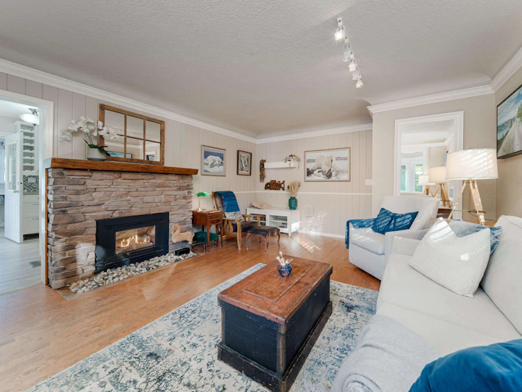 704 Townley Street, Coquitlam, BC, V3J 4N1 - 15