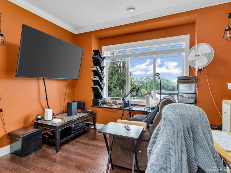 7227 Barnet Road, Burnaby, BC, V5A 1E3 - 25
