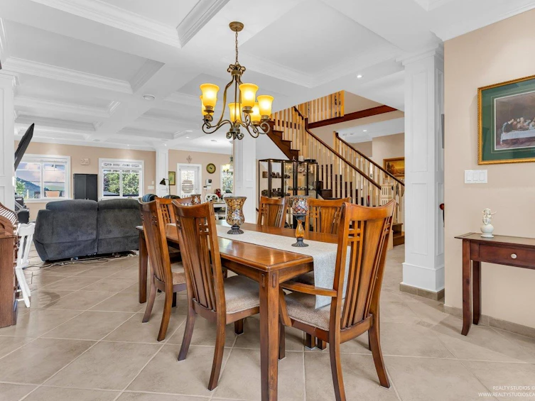 7227 Barnet Road, Burnaby, BC, V5A 1E3 - 7
