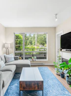 215 1330 Marine Drive
